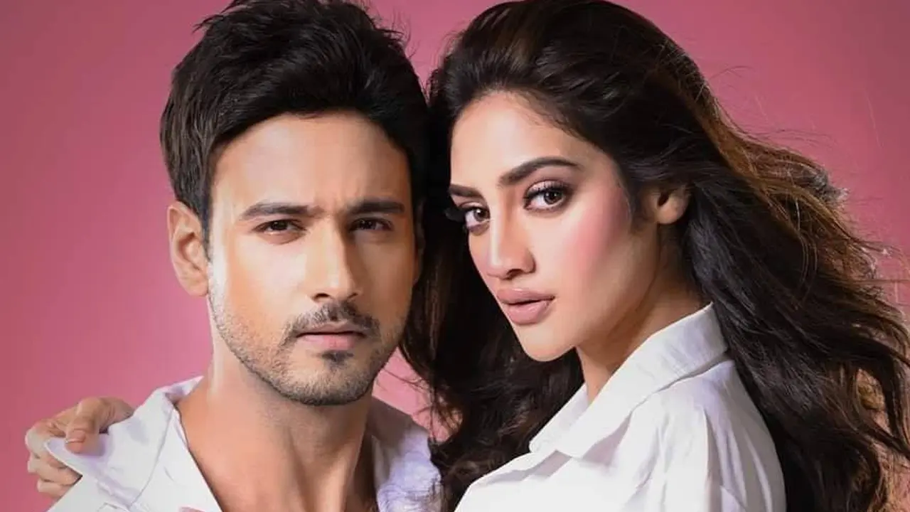 বিচ্ছেদ জল্পনা বাড়তেই কড়া ইঙ্গিত যশ-নুসরাতের