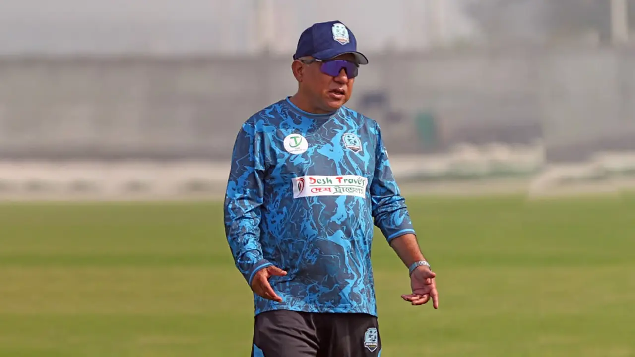 ২৬ ম্যাচে ৩ জয় কোচ সুজনের, ঢাকার পর ব্যর্থতার বৃত্তে নোয়াখালী