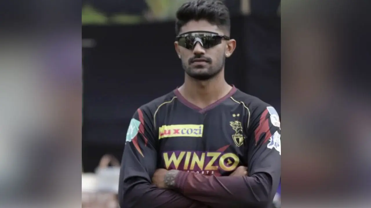 ১০ ওভারে ১২৩ রান দিয়ে অনাকাঙ্ক্ষিত রেকর্ড