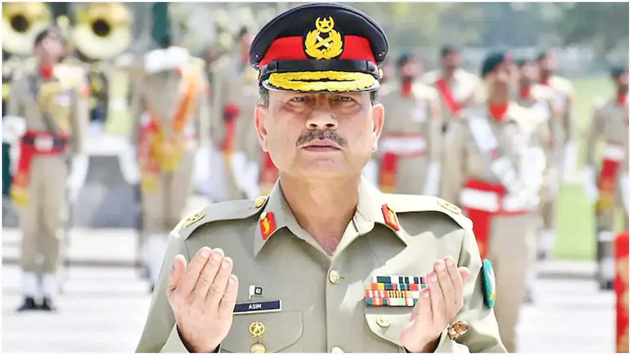 পাকিস্তানের পারমাণবিক বোতামের নিয়ন্ত্রণ এখন অসীম মুনিরের হাতে