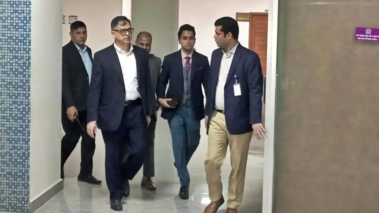 সিইসির সঙ্গে বৈঠকে সালাউদ্দিনসহ বিএনপির প্রতিনিধি দল
