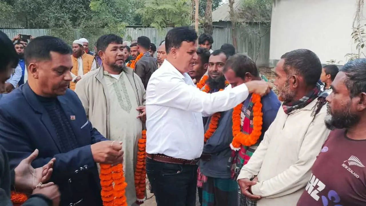 বগুড়ায় জামায়াতের ২০ নেতাকর্মীর বিএনপিতে যোগদান