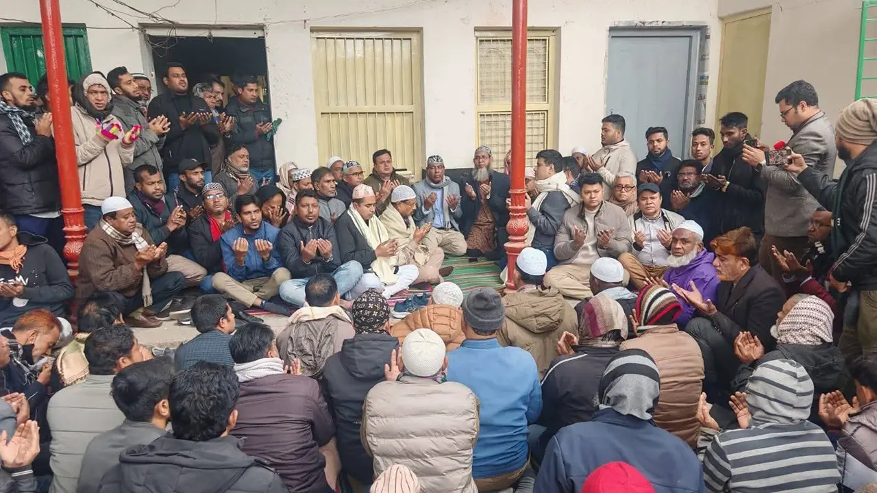 বেগম খালেদা জিয়ার মৃত্যুতে শোকে স্তব্ধ বগুড়ার শ্বশুরবাড়ি
