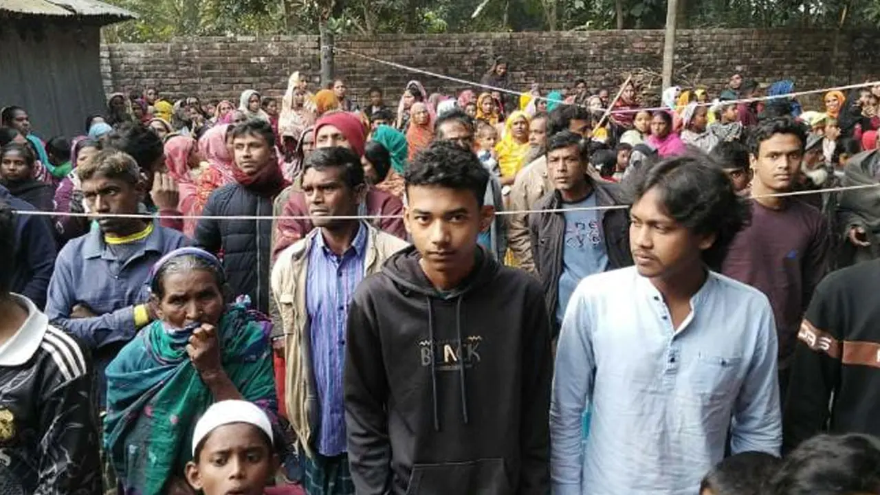 বগুড়ায় একই ঘরে মিলল মা-মেয়ের ঝুলন্ত মরদেহ