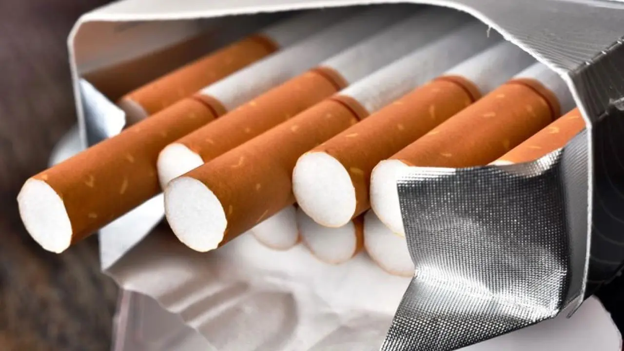 সিগারেটের দামে বড় ধাক্কা, শুল্ক বাড়াতে বিল পাস ভারতে 