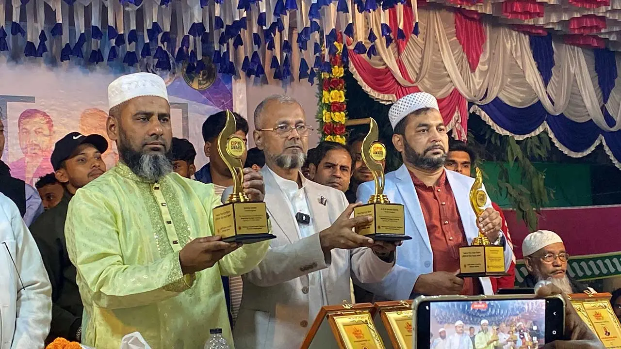 সর্বোচ্চ রেমিট্যান্স পাঠিয়ে সিআইপি হলেন তিন ভাই