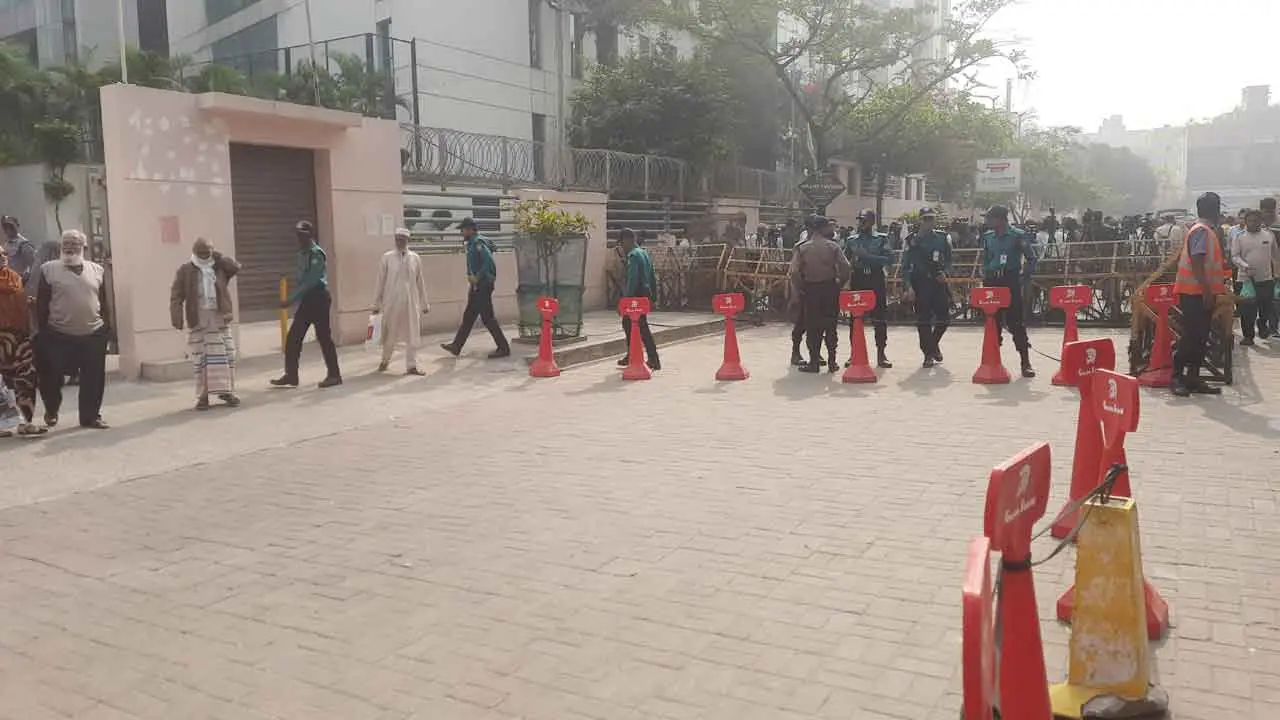 খালেদা জিয়ার নিরাপত্তায় হাসপাতালে দায়িত্ব নিয়েছে এসএসএফ