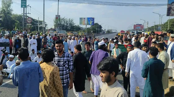 ঢাকা-চট্টগ্রাম মহাসড়ক অবরোধ, উভয় লেনে যানজট