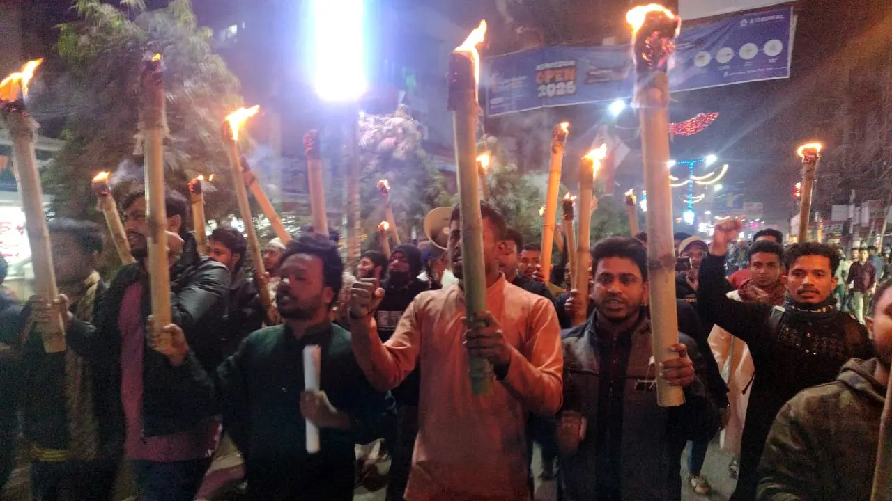 ফেনীতে এনসিপির মশাল মিছিল ও প্রামাণ্যচিত্র প্রদর্শনী