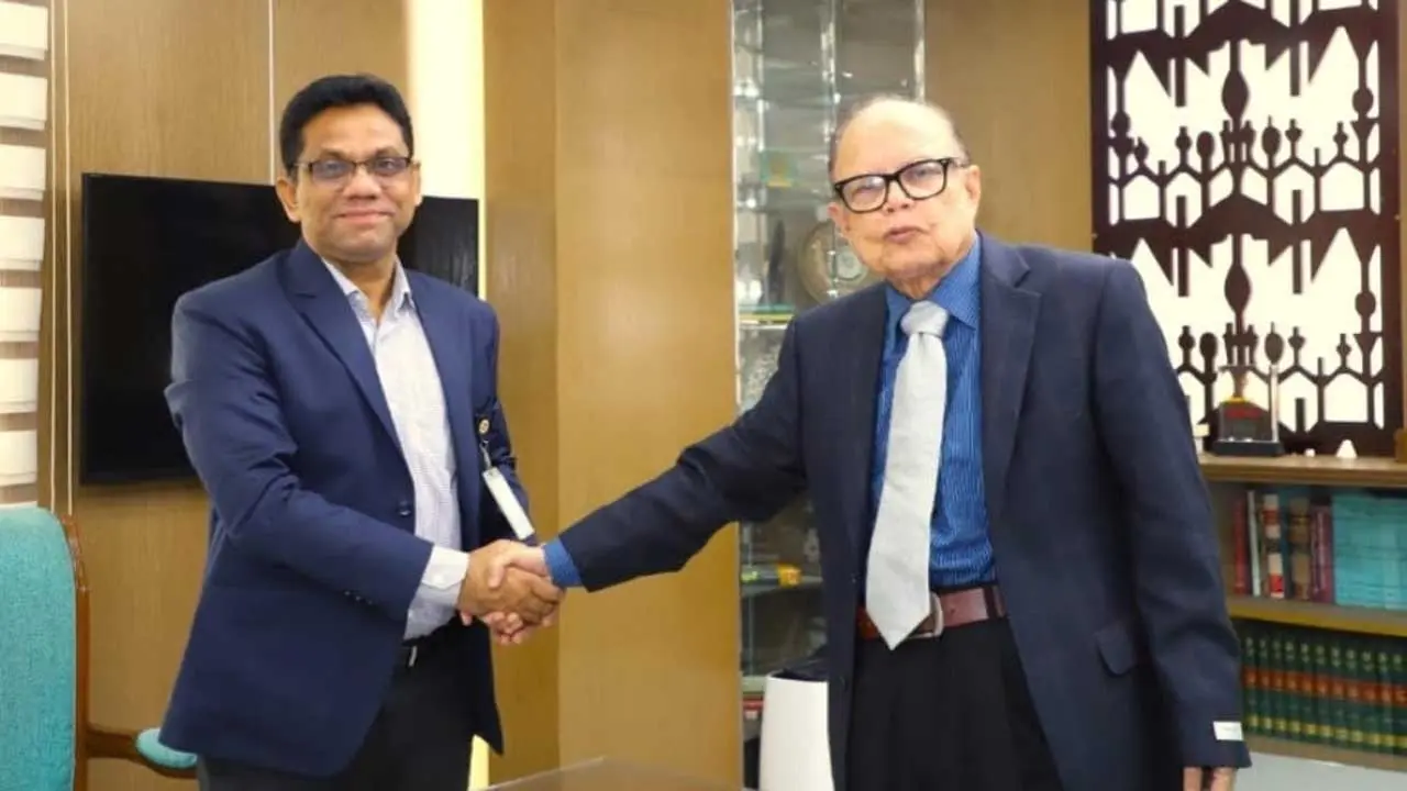 খাদ্য মন্ত্রণালয়ে যোগ দিয়েছেন নতুন সচিব মো. ফিরোজ সরকার