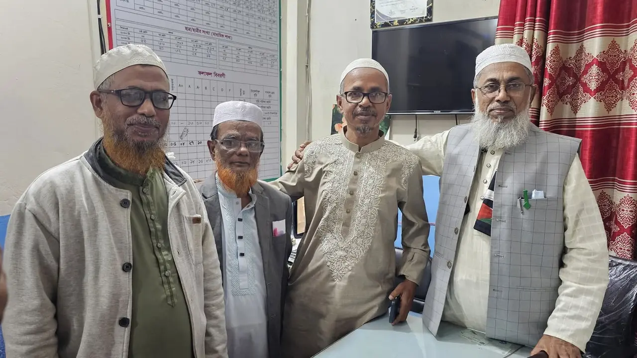 ‘আমার হুজুর সত্যিই খালিদ বিন ওয়ালিদের উদাহরণ তৈরি করলেন’