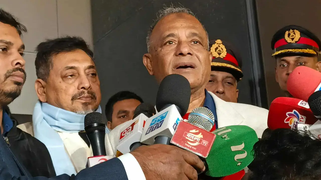 জাতীয় নির্বাচনকে টার্গেট করে সীমান্ত দিয়ে ঢুকছে অবৈধ অস্ত্র