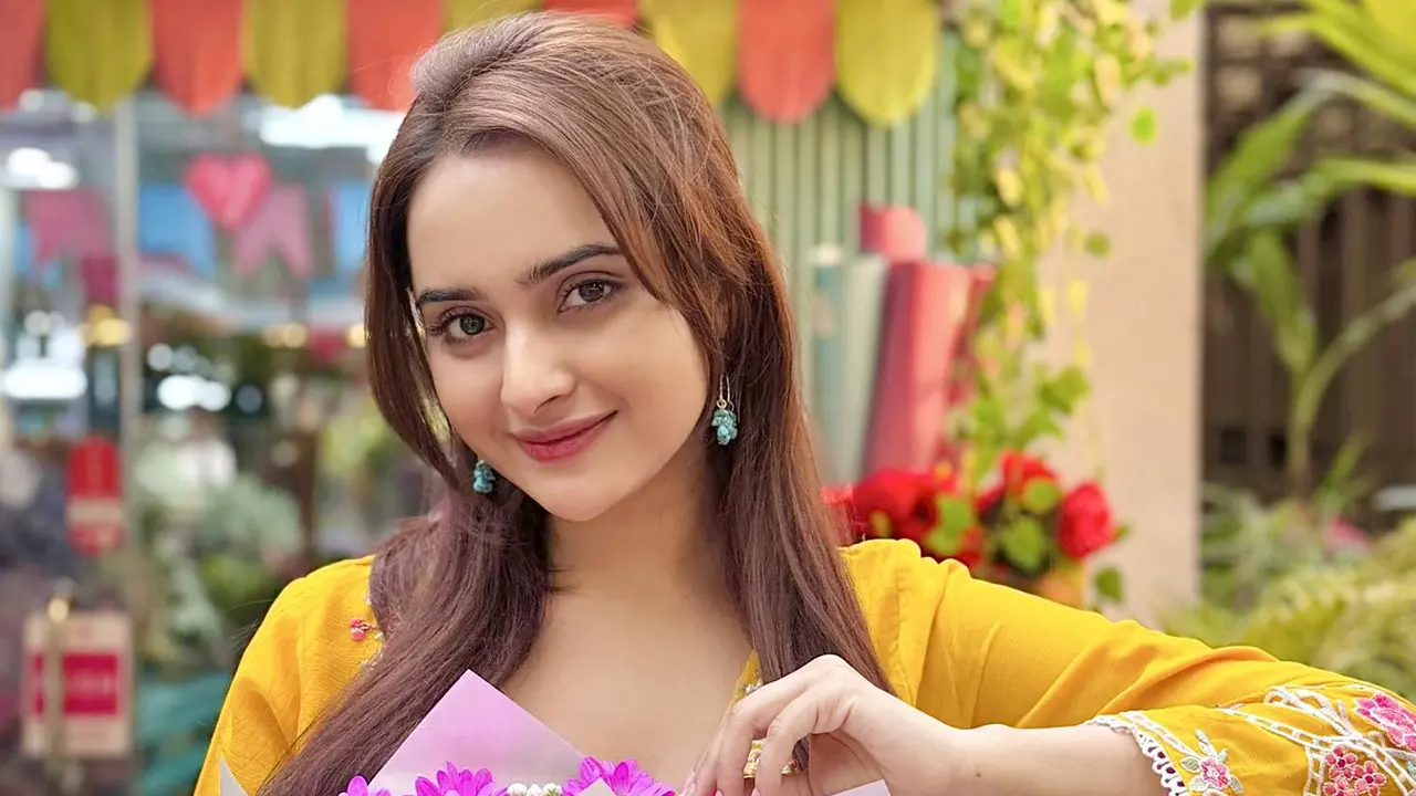 সব মেয়েরই উচিত স্বাধীনভাবে চলা : কেয়া পায়েল