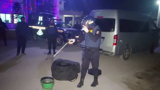 গ্রামীণ ব্যাংকের সামনে থেকে ৪টি অবিস্ফোরিত ককটেল উদ্ধার