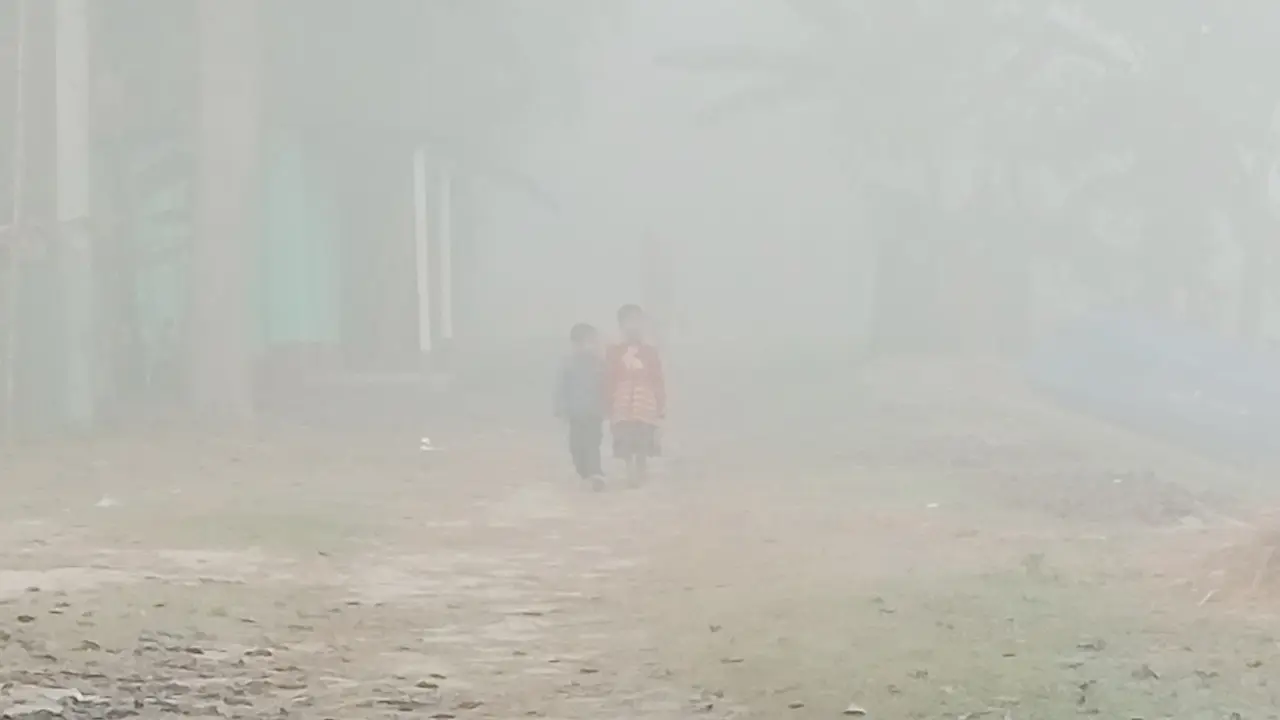 কুড়িগ্রামে শীতের তীব্রতায় বিপর্যস্ত জনজীবন