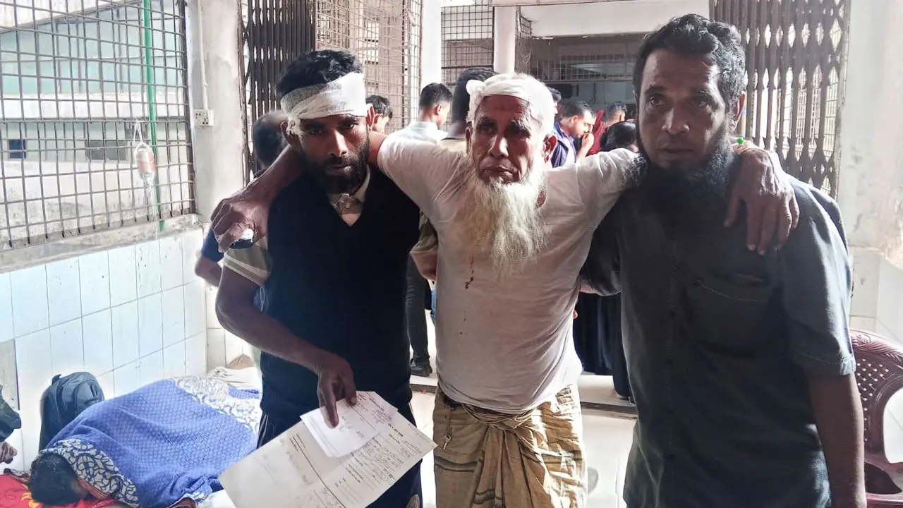 মাগুরায় বিএনপির দুই গ্রুপের সংঘর্ষে আহত ৫০ 