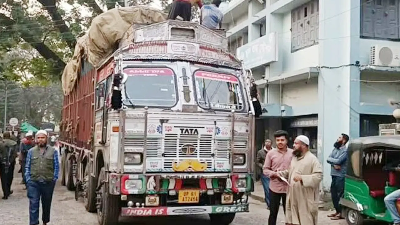 ভারতীয় পেঁয়াজ আমদানি শুরু, কমে যাচ্ছে দাম