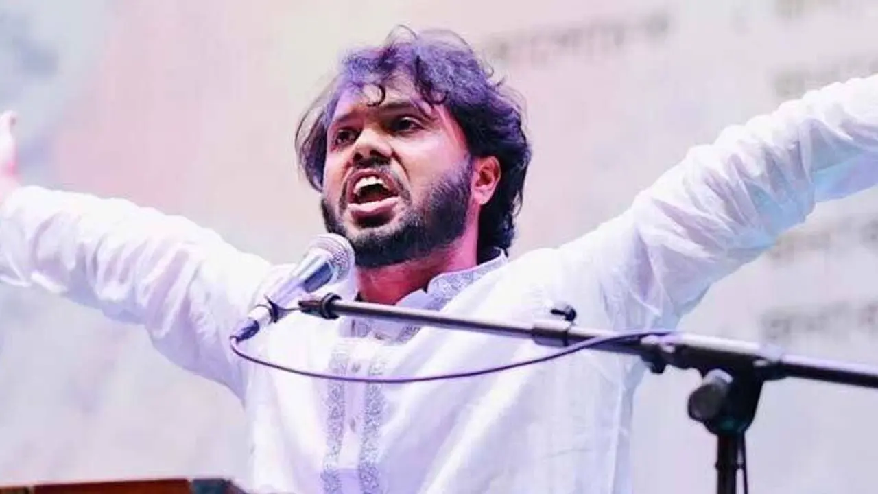 হাদি ছিলেন রিকশায়, মোটরসাইকেলে এসে দুর্বৃত্তরা গুলি করে