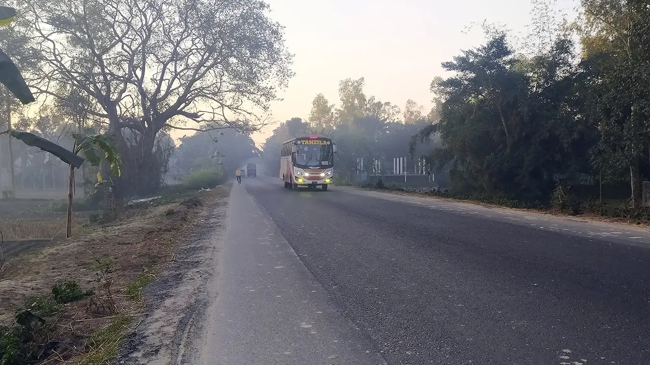 তেঁতুলিয়ায় আজও তাপমাত্রা ৯ ডিগ্রির ঘরে