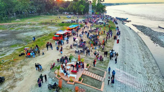 পদ্মাপারে পর্যটনকেন্দ্র, বাড়ছে দর্শনার্থীদের ভিড়