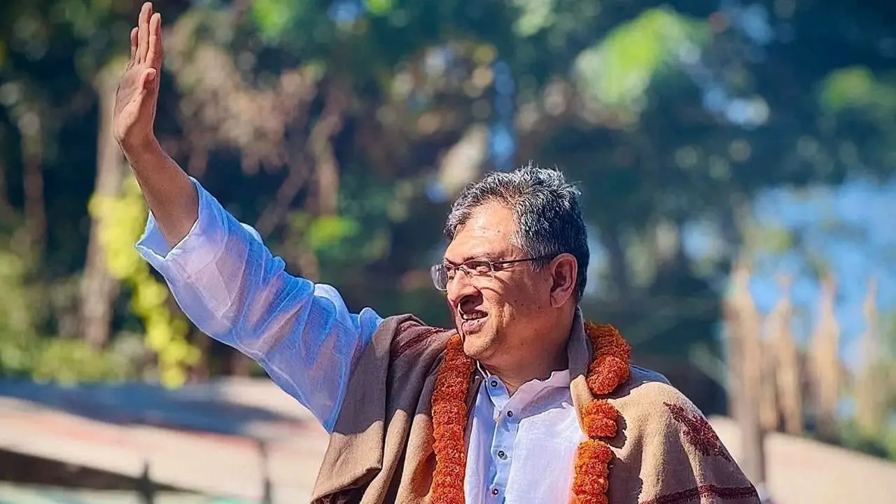 কক্সবাজার-১ আসনে মনোনয়নপত্র নিলেন সালাহউদ্দিন আহমেদ