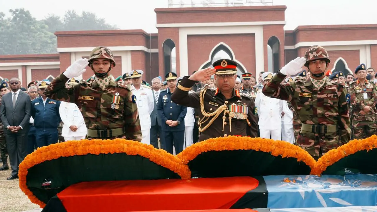সুদানে নিহত সেনাবাহিনীর ৬ সদস্যের জানাজা সম্পন্ন