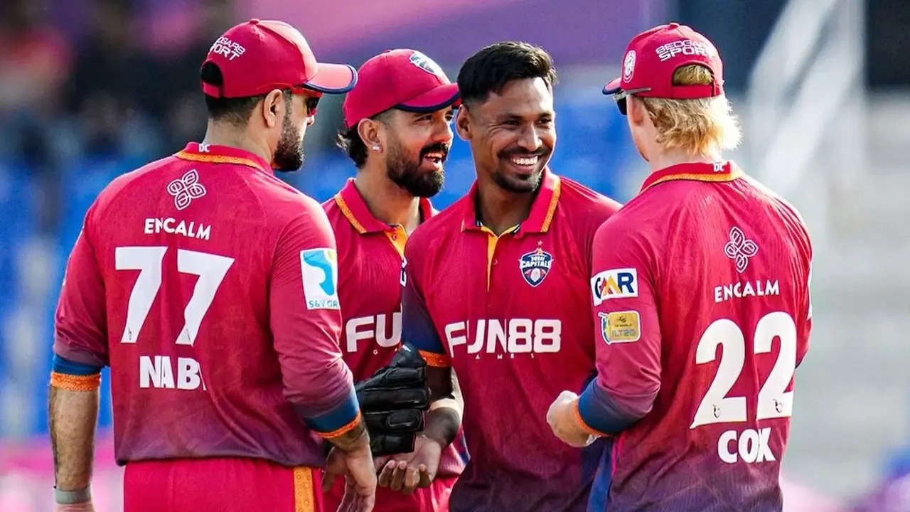 ৪ বলে ৩ উইকেট নিয়ে ম্যাচসেরা মুস্তাফিজ