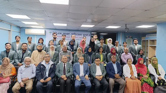 ইউএস-বাংলা মেডিকেল কলেজে কৃতী শিক্ষার্থীদের সংবর্ধনা