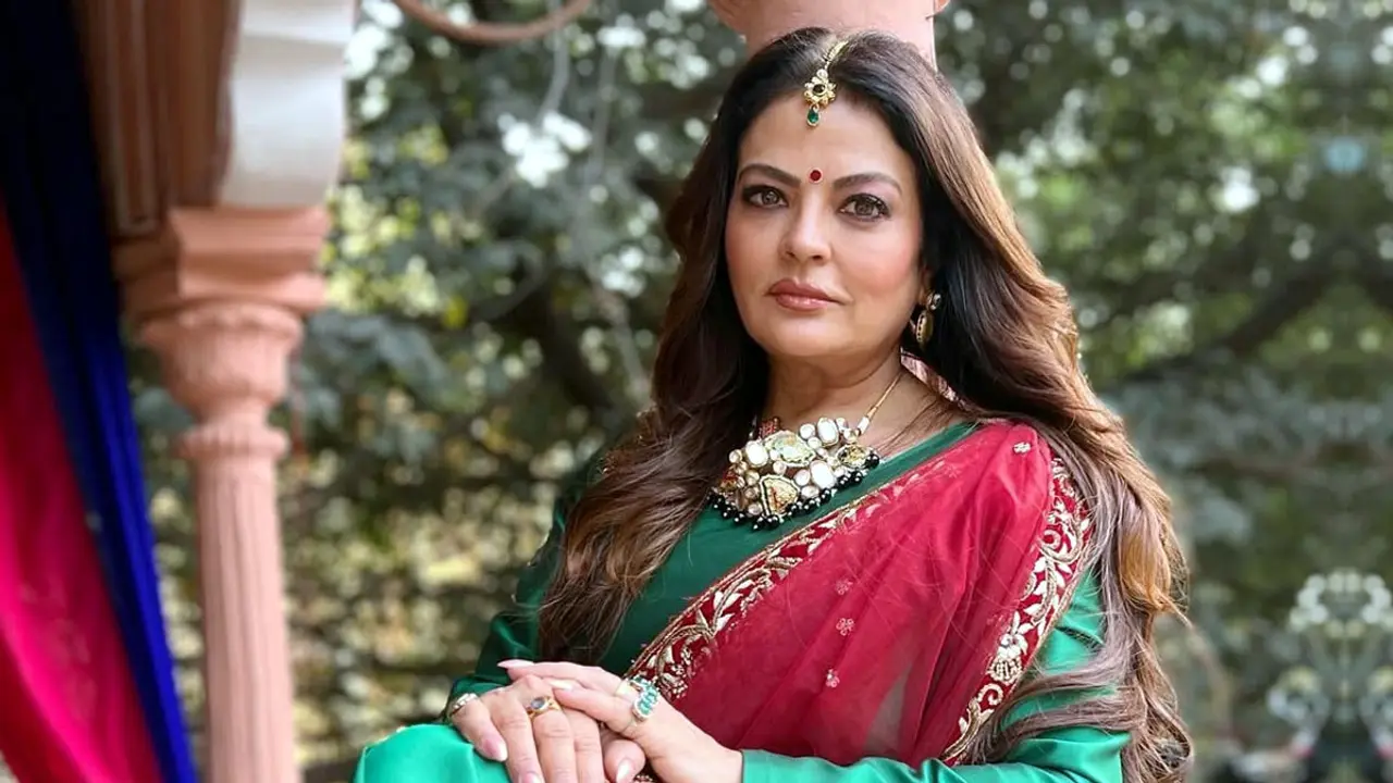 ‘প্রযোজক শর্ত দিতেন, বিয়ে করে মা হওয়া যাবে না’