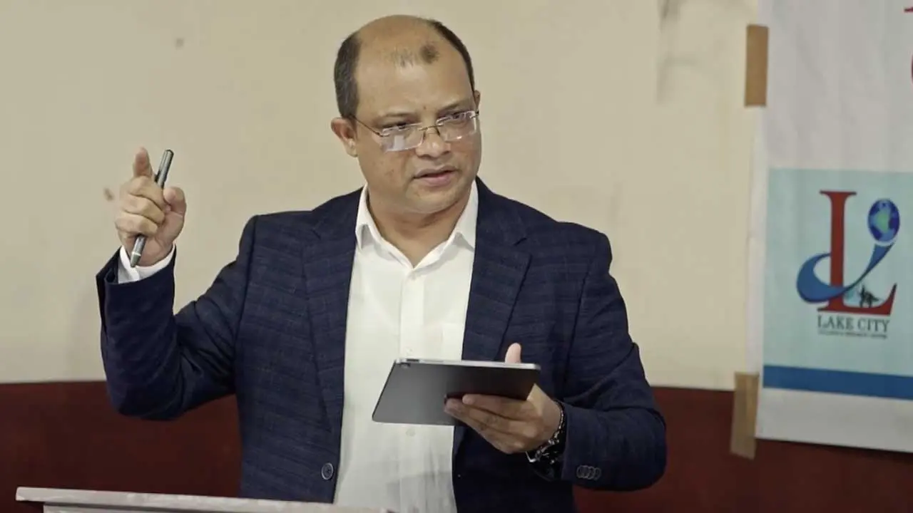 ট্রাম্পের ইঙ্গিত করা সংস্থার সঙ্গে আমার সম্পর্ক নেই : আইনুল ইসলাম