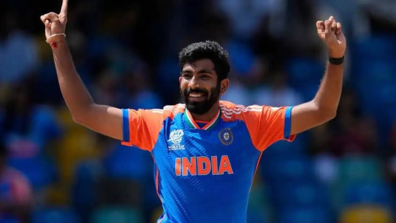 ভারতের বড় দুঃসংবাদ, চ্যাম্পিয়ন্স ট্রফি থেকে ছিটকে গেলেন বুমরাহ