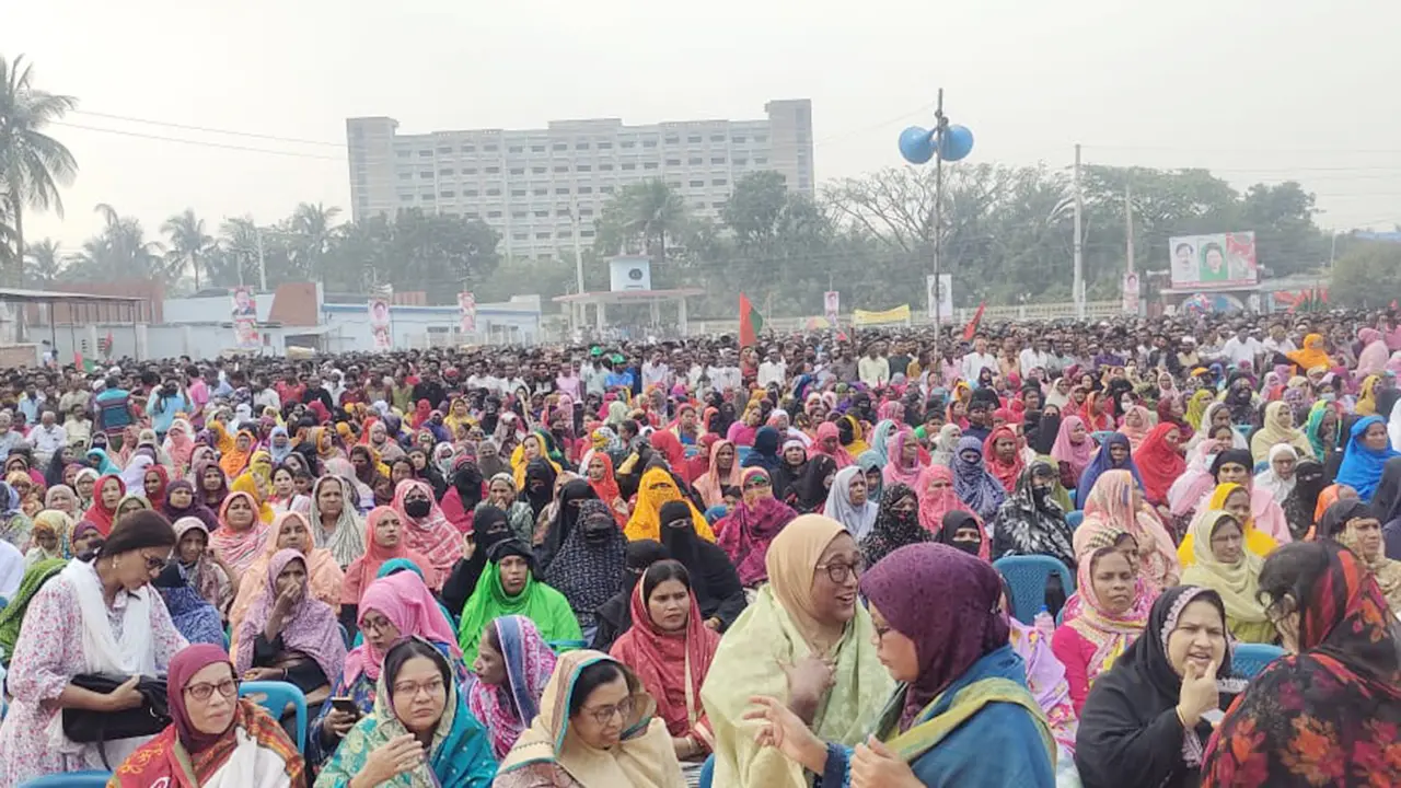 যশোর বিএনপির ‘স্মরণকালের সেরা’ সমাবেশ, পৌঁছেছেন মির্জা ফখরুল