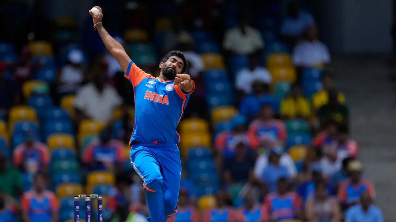 হঠাৎ-ই স্কোয়াড থেকে সরানো হলো বুমরাহকে, বাড়ছে শঙ্কা 