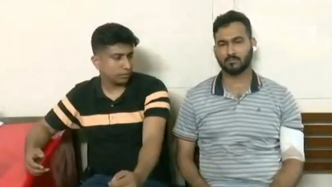 চট্টগ্রামে ছিনতাইকারীদের আস্তানায় অভিযান, ছুরিকাঘাতে আহত ২ পুলিশ