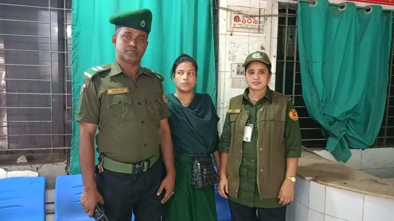 ঢামেক থেকে রোগী ভাগিয়ে নেওয়া ‘দালাল’ ধরলেন রোগীর স্বজন