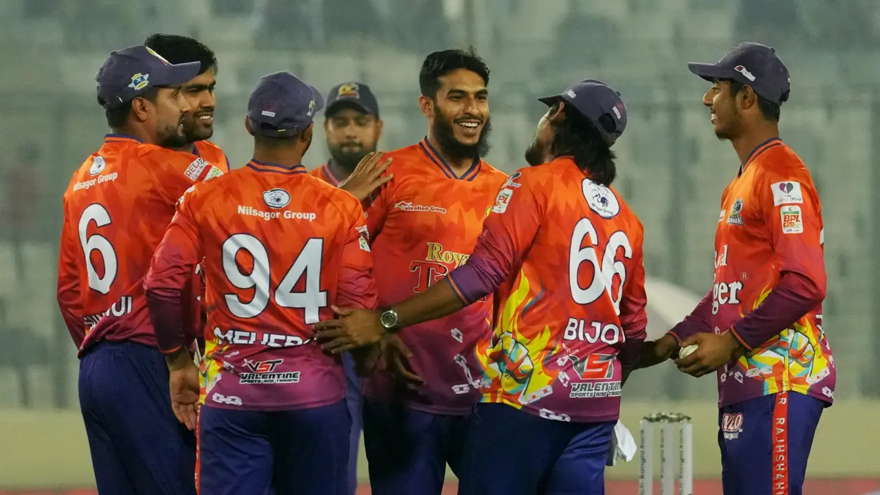 দ্বিতীয় কিস্তিতে কত টাকা পেলেন দুর্বার রাজশাহীর খেলোয়াড়রা 