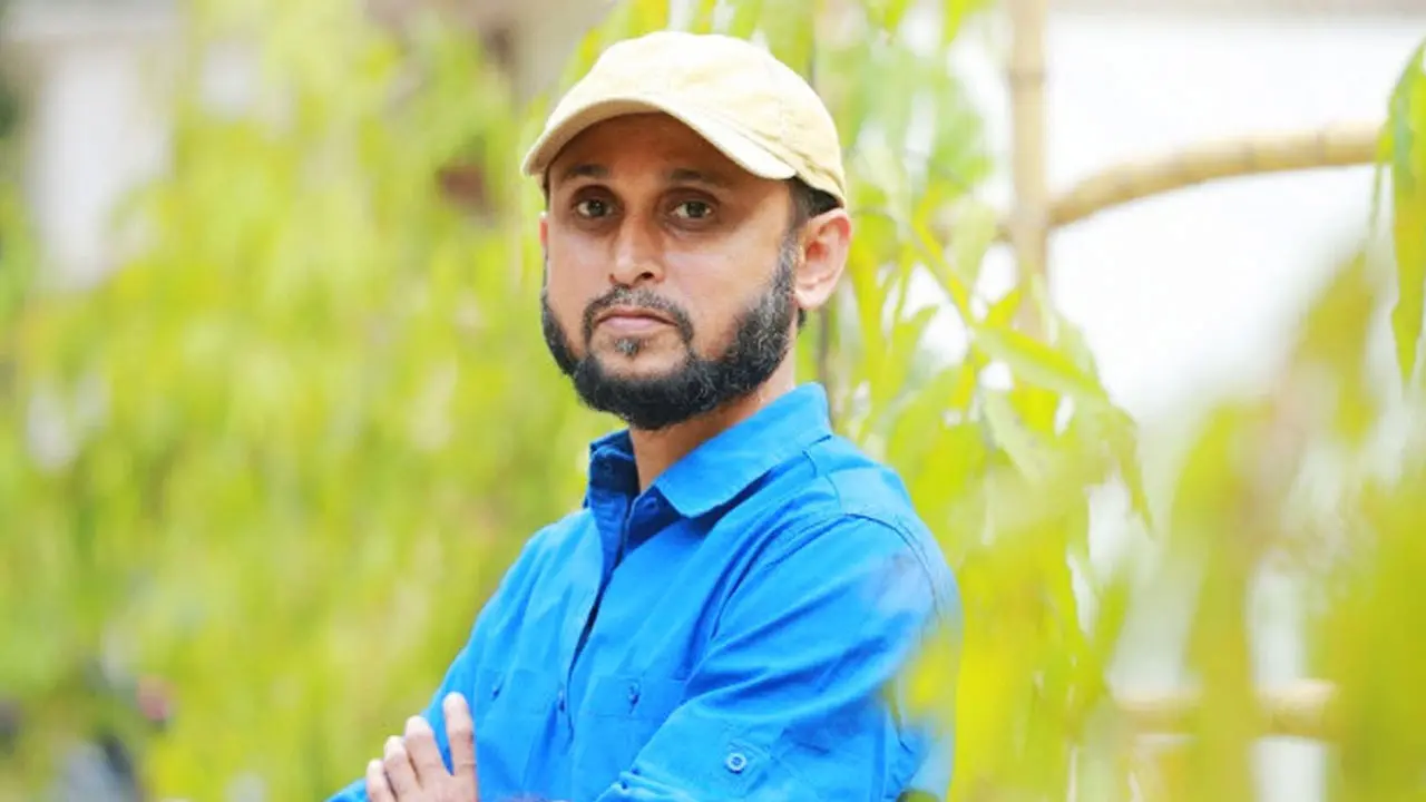 বইমেলায় স্যানিটারি ন্যাপকিনের স্টল : যা বললেন উপদেষ্টা ফারুকী