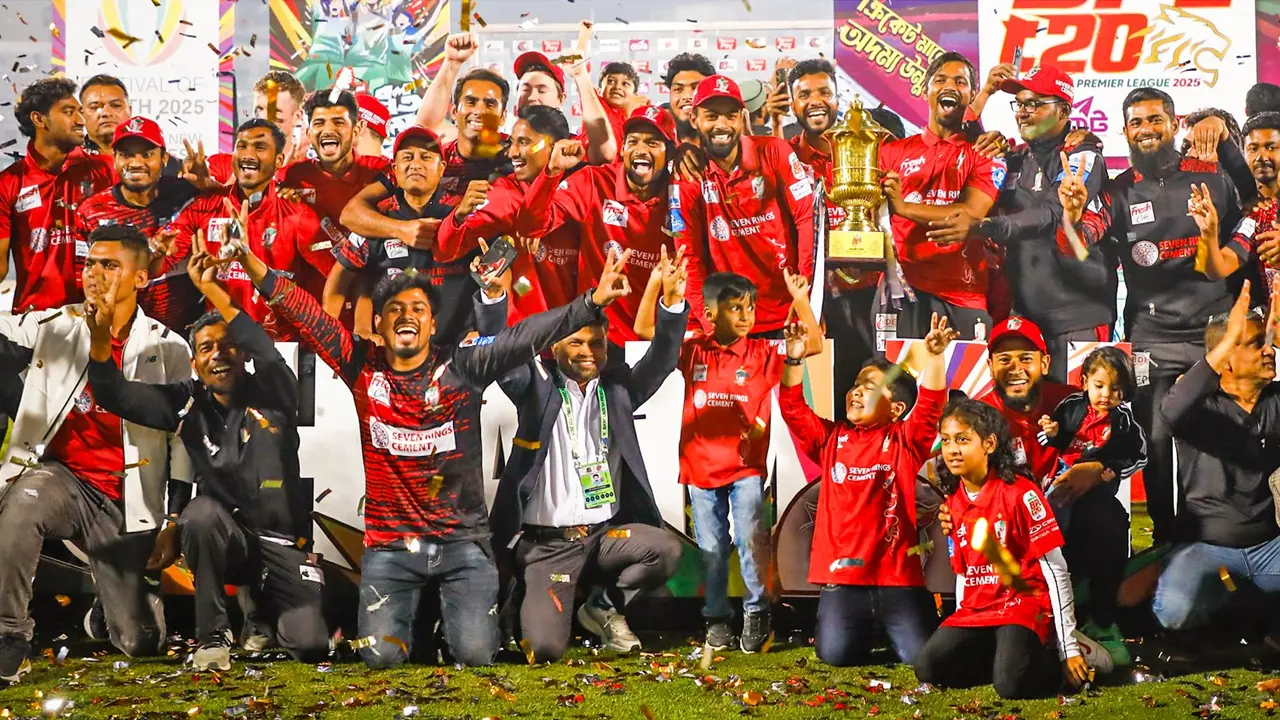 ট্রফি নিয়ে কবে বরিশাল যাচ্ছে দল জানালেন তামিম