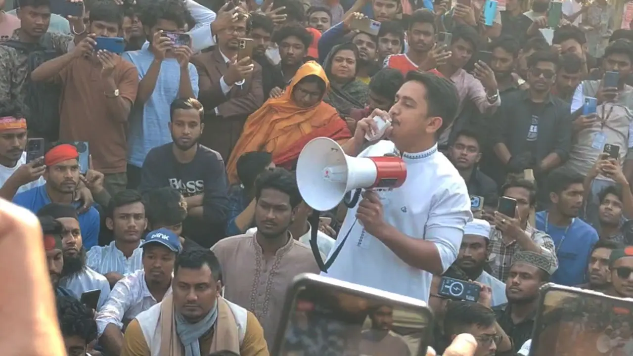 ধৈর্যের বাঁধ ভেঙে ফেললে দেশে আরেকটি বিপ্লব দেখতে হবে