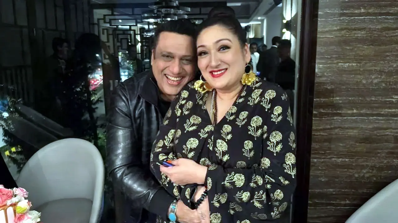 সত্যিই কি ৩৭ বছরের দাম্পত্য ভাঙছে, মুখ খুললেন গোবিন্দ