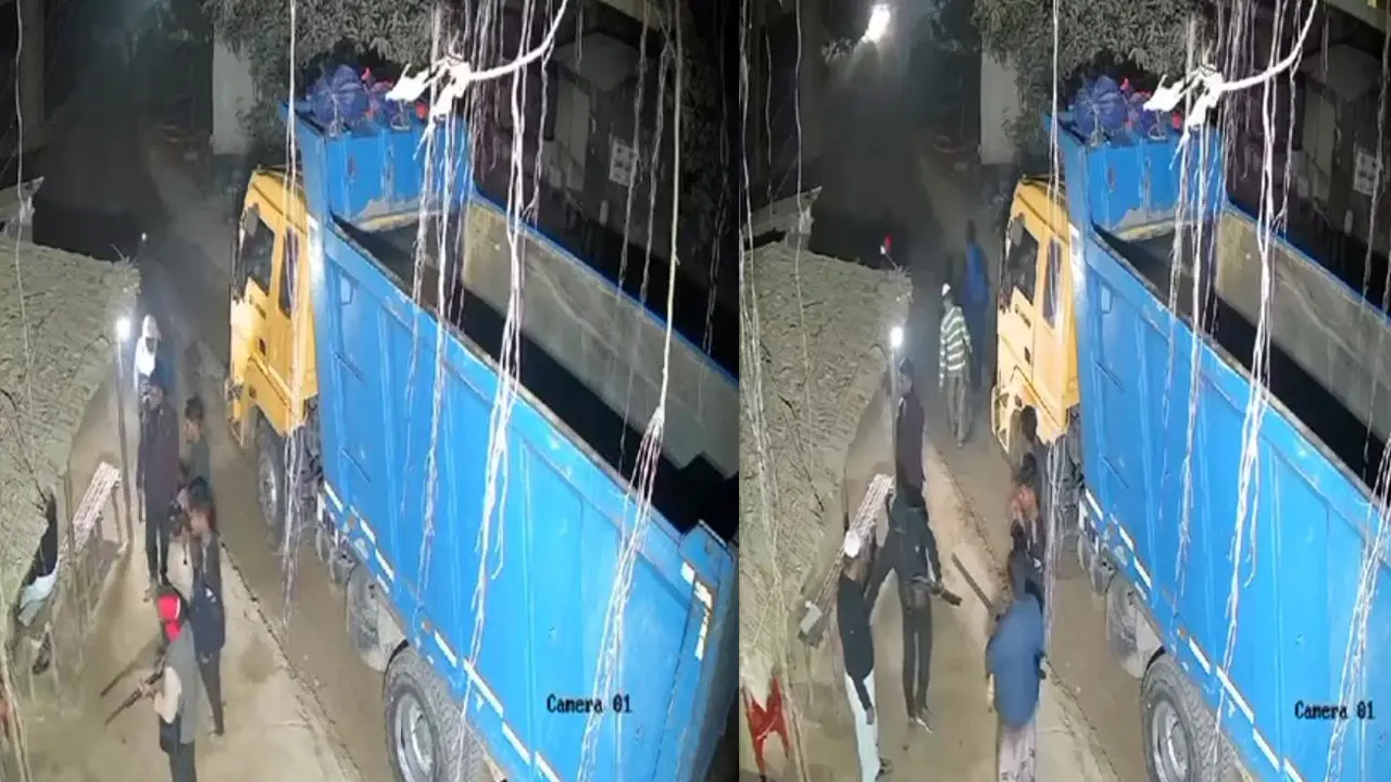 গড়াই নদীতে বালু তোলার সময় অস্ত্রধারীদের গুলিতে আহত ১