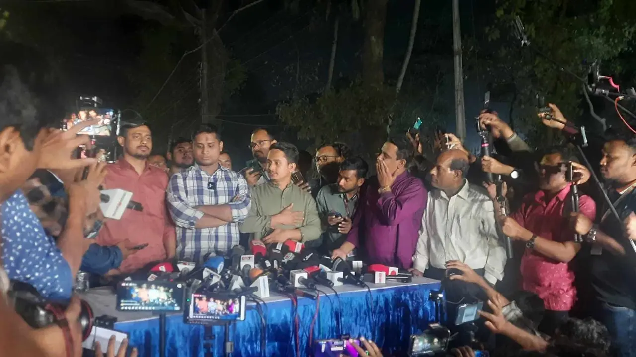 আওয়ামী লীগ নিষিদ্ধ হোক, সেটাই চেয়েছি : হাসনাত আবদুল্লাহ