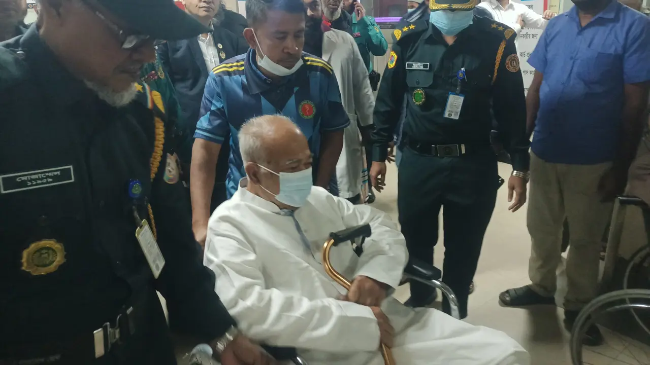 কারাবন্দি ইঞ্জিনিয়ার মোশাররফ চট্টগ্রাম মেডিকেলে ভর্তি