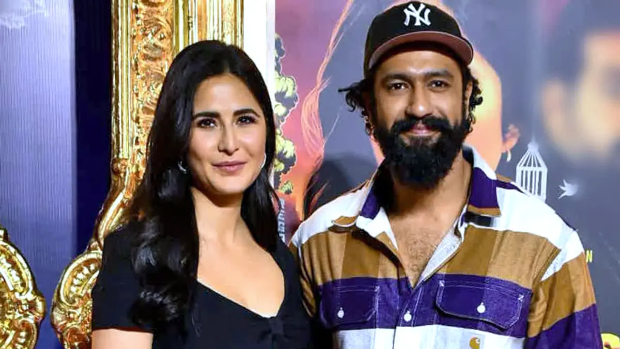 ‘ক্যাটরিনা বিচিত্র প্রাণী’, স্ত্রীকে নিয়ে বেফাঁস মন্তব্য ভিকির