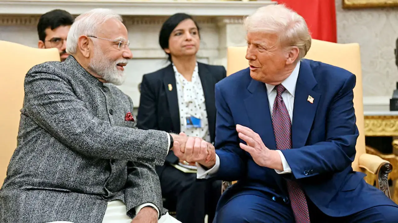 ভারতে সমরাস্ত্র বিক্রি বাড়ানোর ঘোষণা ট্রাম্পের
