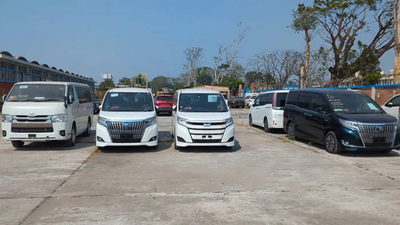 মোংলা বন্দরে নিলামে তোলা ২৭ গাড়ির বিক্রয়াদেশ জারি