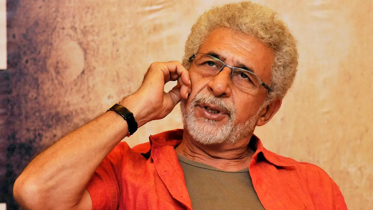 নেটিজেনদের কাছে ক্ষমা চাইলেন নাসিরুদ্দিন শাহ