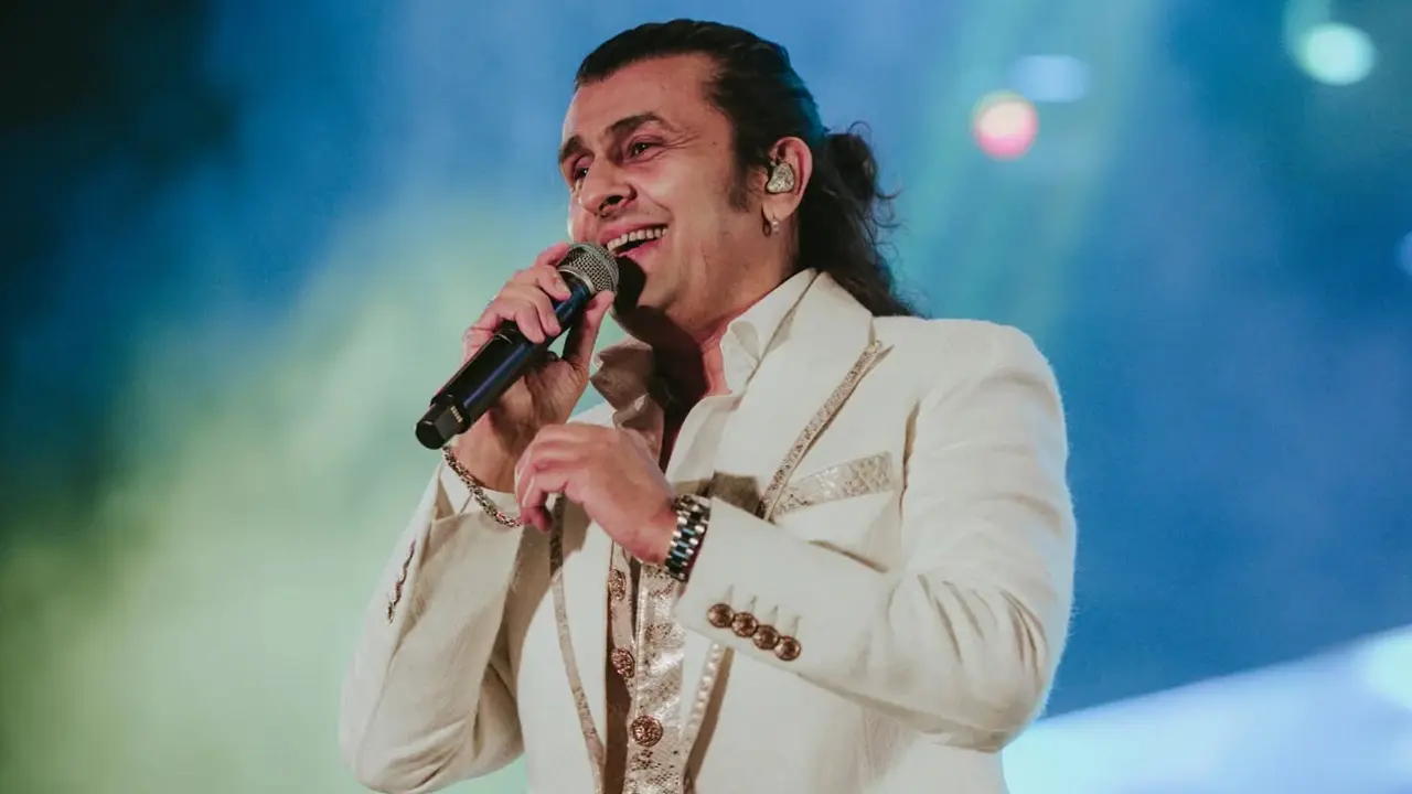 নিজের ও পরিবারের নিরাপত্তা নিয়ে চিন্তিত সনু নিগম