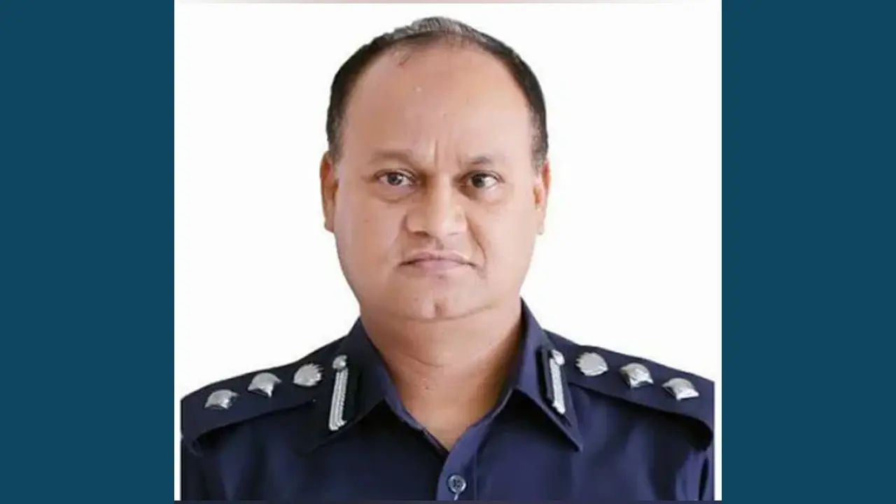 পুলিশ কর্মকর্তা মোজাম্মেলের জমি জব্দ, ব্যাংক হিসাব ফ্রিজ