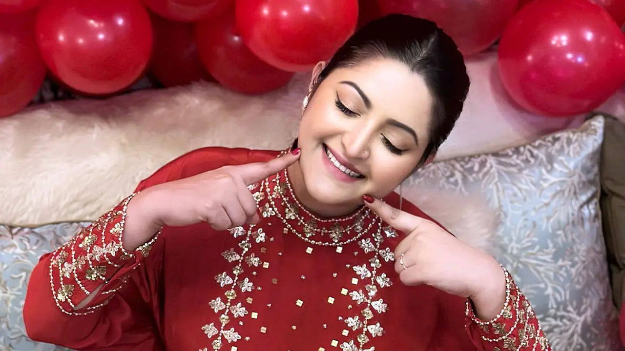 রাত ১০টায় আমার ভ্যালেন্টাইনের সঙ্গে পরিচয় করিয়ে দেবো : পরীমণি